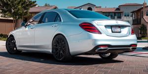 Mercedes-Benz S560